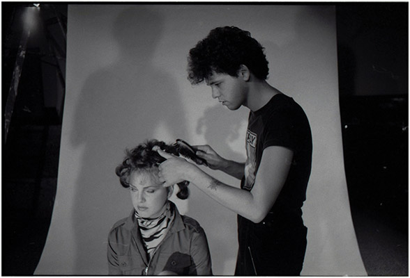 Johnny Bellis does hair and make up for “Diane”, Prime Cuts production still, 1981, Courtesy of Paul Wong